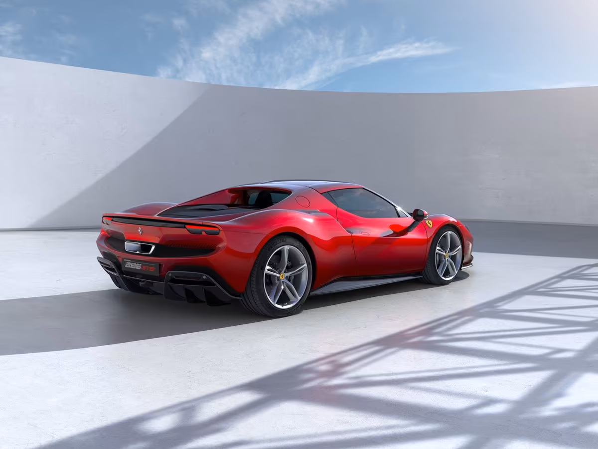 ferrari-296-gtb-vermelha-traseira