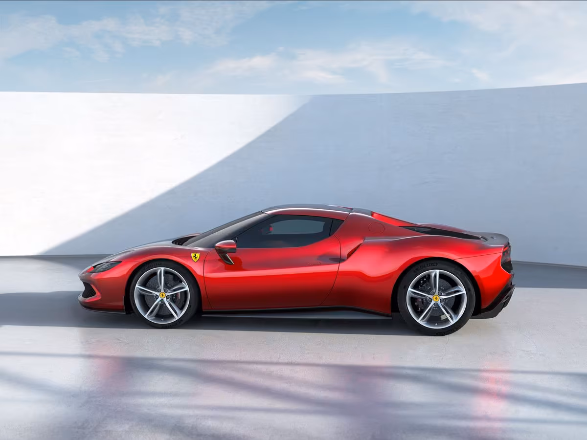 ferrari-296-gtb-lateral